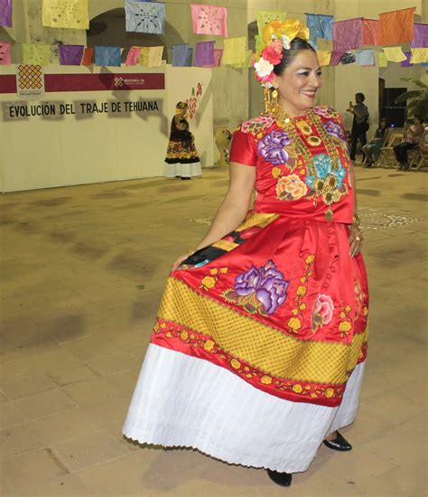 Trajes Del Istmo De Tehuantepec