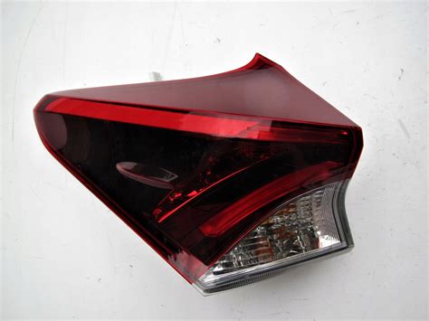 Toyota Auris E Lampa Ty Led