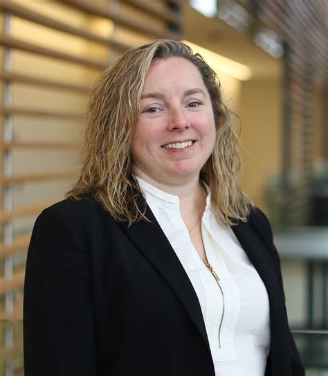 Ellis | Department of Medicine | School of Medicine | Queen's University
