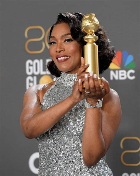 Angela Basset At The 2023 Golden Globes Golden Globe Award Golden Globes Navy Hair Angela