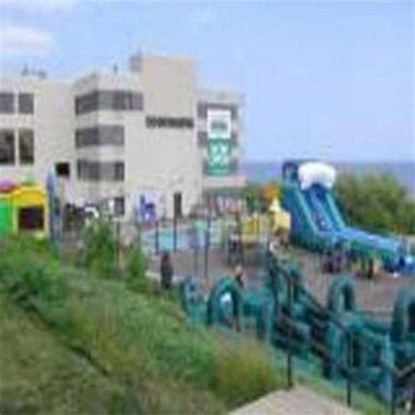 EDGEWATER RESORT AND WATERPARK Duluth, Hotel null. Limited Time Offer!