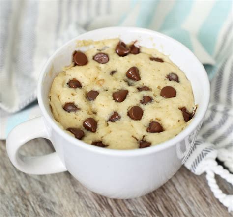 Best Ever Easy Vanilla Mug Cake Recipe With Chocolate Chips