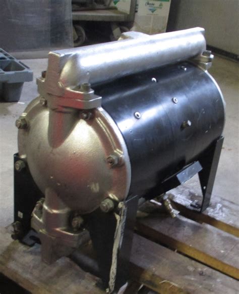 Aro 1" High Pressure Diaphragm Pump | Daves Industrial Surplus LLC