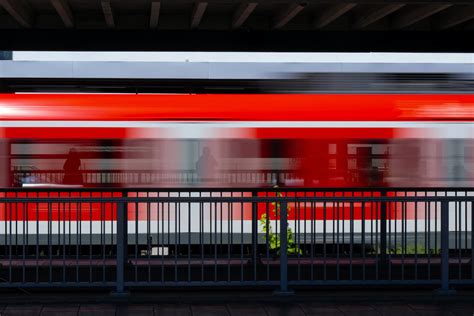 Tödlicher Unfall In München Mann Wird Am Hauptbahnhof Von S Bahn Erfasst