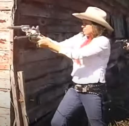 Sexy Cowgirls Gunfights