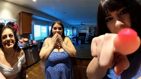 Giantesses Hunt For Tinies In Kitchen Jane Judge Virtual Reality Sex