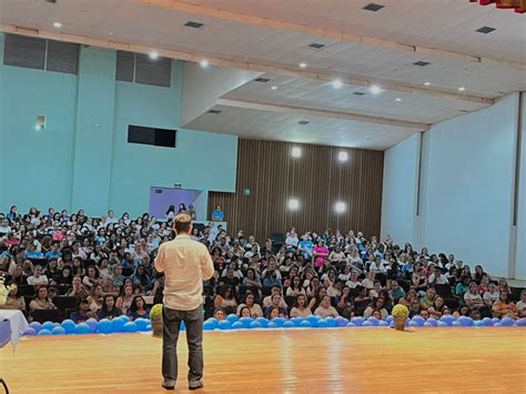 Torres Psicologia Profissionais da educação participam de palestra