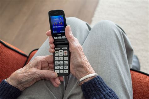 Wat Is De Makkelijkste Telefoon Voor Ouderen