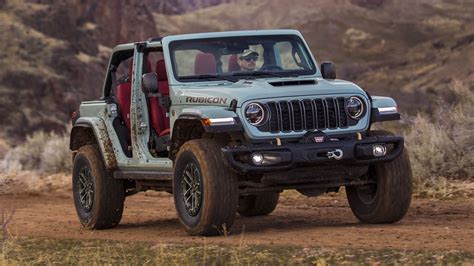 Jeep Wrangler 2024 Todo Al Híbrido Enchufable Pero Con Una Tirada Limitada Sin Electrificación