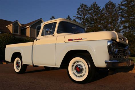 1960 FORD F100 CUSTOM CAB PICKUP 292 V8 3SPEED FRAME UP RESTORED MINT