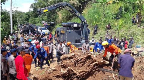 Bupati Gowa Maksimal Penanganan Longsor Di Parangloe Tercacat 6 Korban