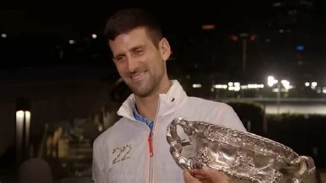 Video Djokovic Sorprendió A Todos Cantando Muchachos