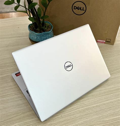 New Dell Inspiron 14 5425 Ryzen 5 5625U 16GB SSD 512GB FHD