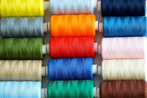 How to Choose Threads for Patchwork and Quilting