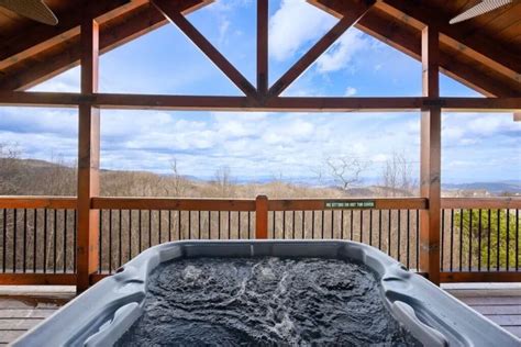 Best Cabins With Hot Tubs In Gatlinburg For Every Budget In