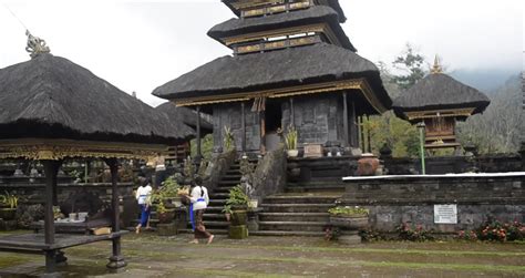 Pura Pengubengan Stana Sang Hyang Naga Taksaka Bali Bercerita