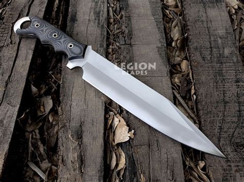 Tactical Handmade Bowie Knife D2 Steel Hunting Survival Razor Sharp Combat Battle Ready Bowie