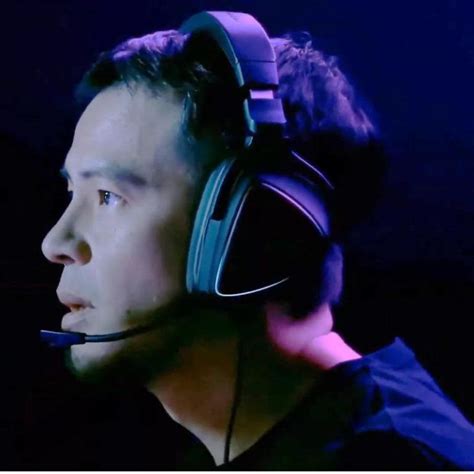 Official Rog Delta S Mqa Wired Multi Platform Gaming Over Ear Headset