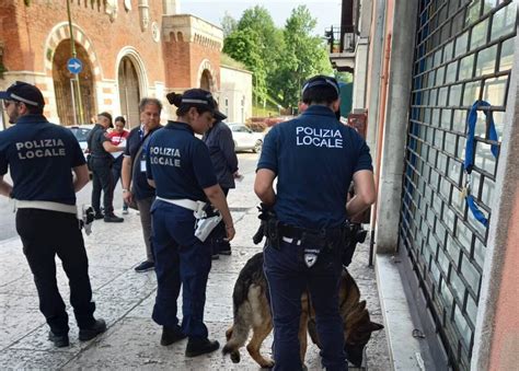 Controlli In Veronetta Tre Denunce E Oltre Cento Persone Identificate