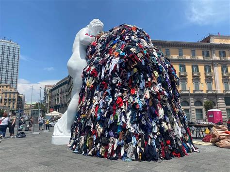 La Venere degli stracci di Napoli è unopera sbagliata Artribune