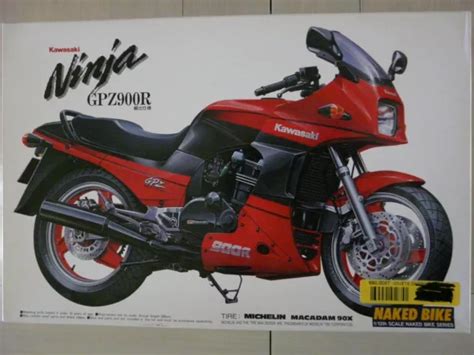 MAQUETTE MOTO 1 12 Aoshima NAKED BIKE Ref 5 Kawasaki GPZ 900R Ninja