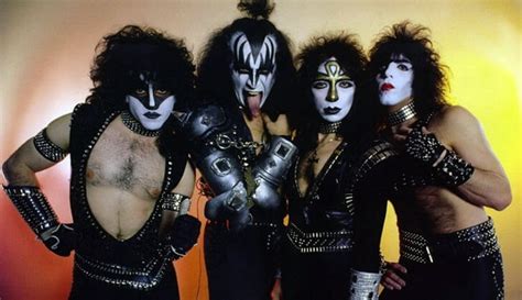 Kiss Relembre Todas As Fases Da Banda Revista Freak