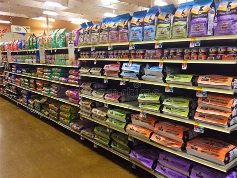 Pet Food at Petsmart Eugene, or Editorial Image - Image of commerce ...