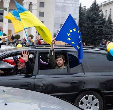 Krieg in der Ukraine Polizei und Behörden zurück in befreiter Stadt