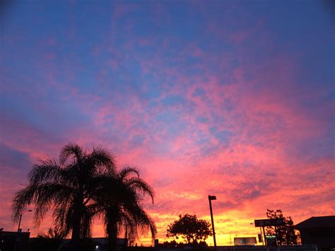 Another beautiful December sunset in Orange County. : r/orangecounty