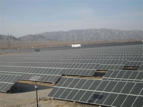 China will build the world's biggest solar farm: 6 million panels ...