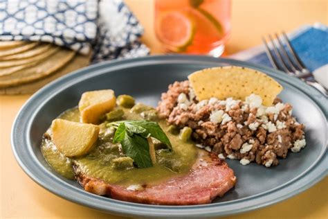 Chuletas De Cerdo En Salsa Verde