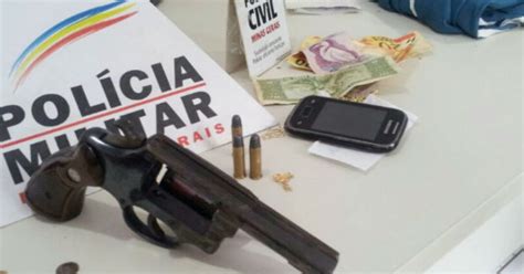 G Criminosos Se Entregam E Libertam Ref Ns Ap S Cerca De Horas Em