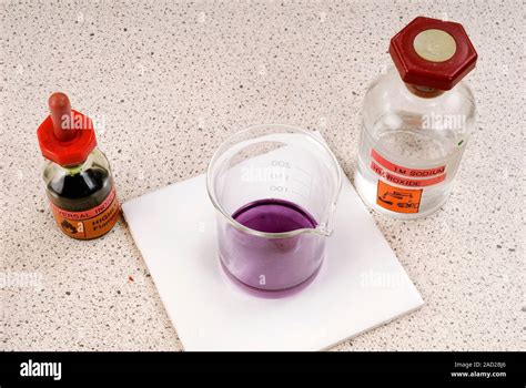 Testing Ph Universal Indicator Left Being Used To Test The Ph Of A Solution Centre Of