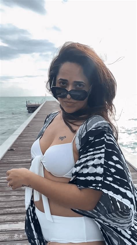 Anasuya Bhardwaj Sizzles In Bikini Glam Actress