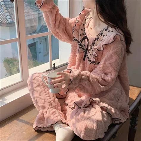 2023 New Autumn And Winter Coral Velvet Pajamas Women S Sets Thicken