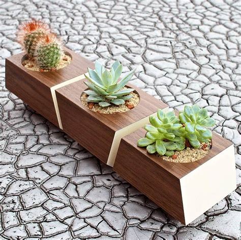 10 Modern Planters That Welcome The Spring In Style