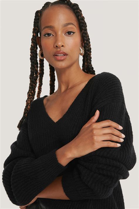 Oversized V Neckline Sweater Black Na Kd