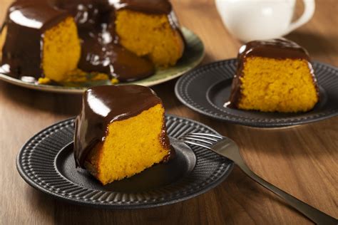 Receita De Bolo De Cenoura Calda De Chocolate 1 Comida E Receitas