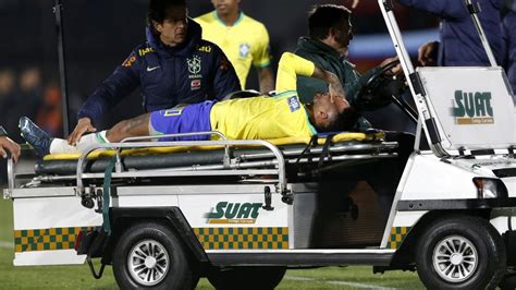 Neymar To Undergo Surgery After Tearing His Anterior Cruciate Ligament