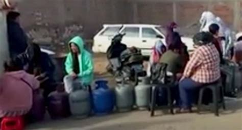 Tacna Registra Largas Colas Para Adquisici N De Gas Dom Stico Gas