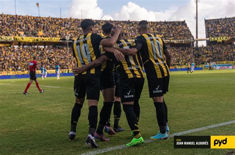 padreydecano on Twitter El primer gol de Carlos Sánchez con la