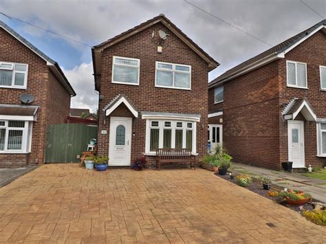 3 Bed Detached House For Sale In Winchester Avenue Great Sankey