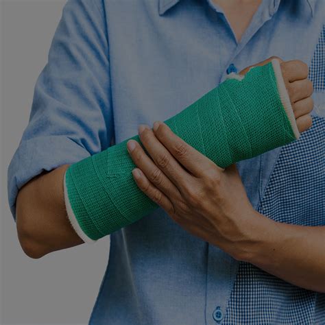 Broken Arm | Symptoms, Causes and Treatment - Tanya Coats