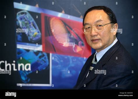 Liu Chuanzhi, founder of Lenovo. 26-DEC-2001 Stock Photo - Alamy