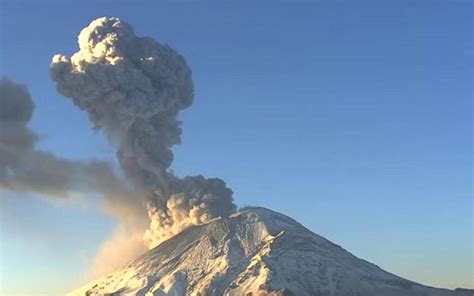 Popocatépetl Puebla suspende clases presenciales en escuelas cercanas