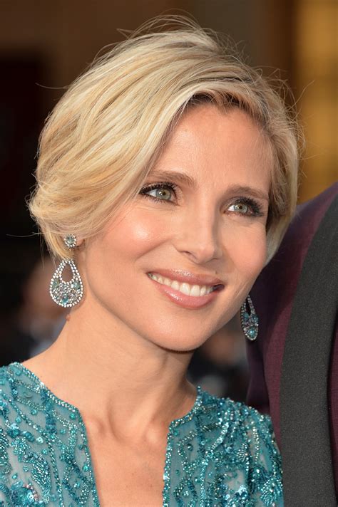 Elsa Pataky At 2014 Oscars Zoom In On Every Glamorous Beauty Look