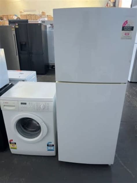 Samsung Liters Fridge Freezer And Bosch Kg Washing Machine