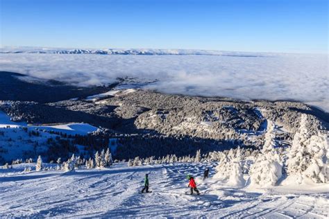 The 10 Best Small Ski Resorts In America To Escape The Crowds