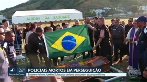 Corpos de policiais militares mortos em perseguição de 27 km são