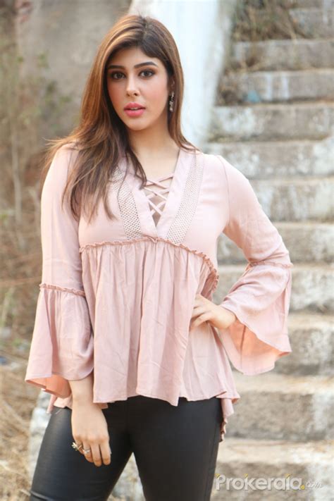 Aditi Singh Photos Aditi Singh Pics Photo Gallery Hot Sexy Aditi Singh Photos Photos